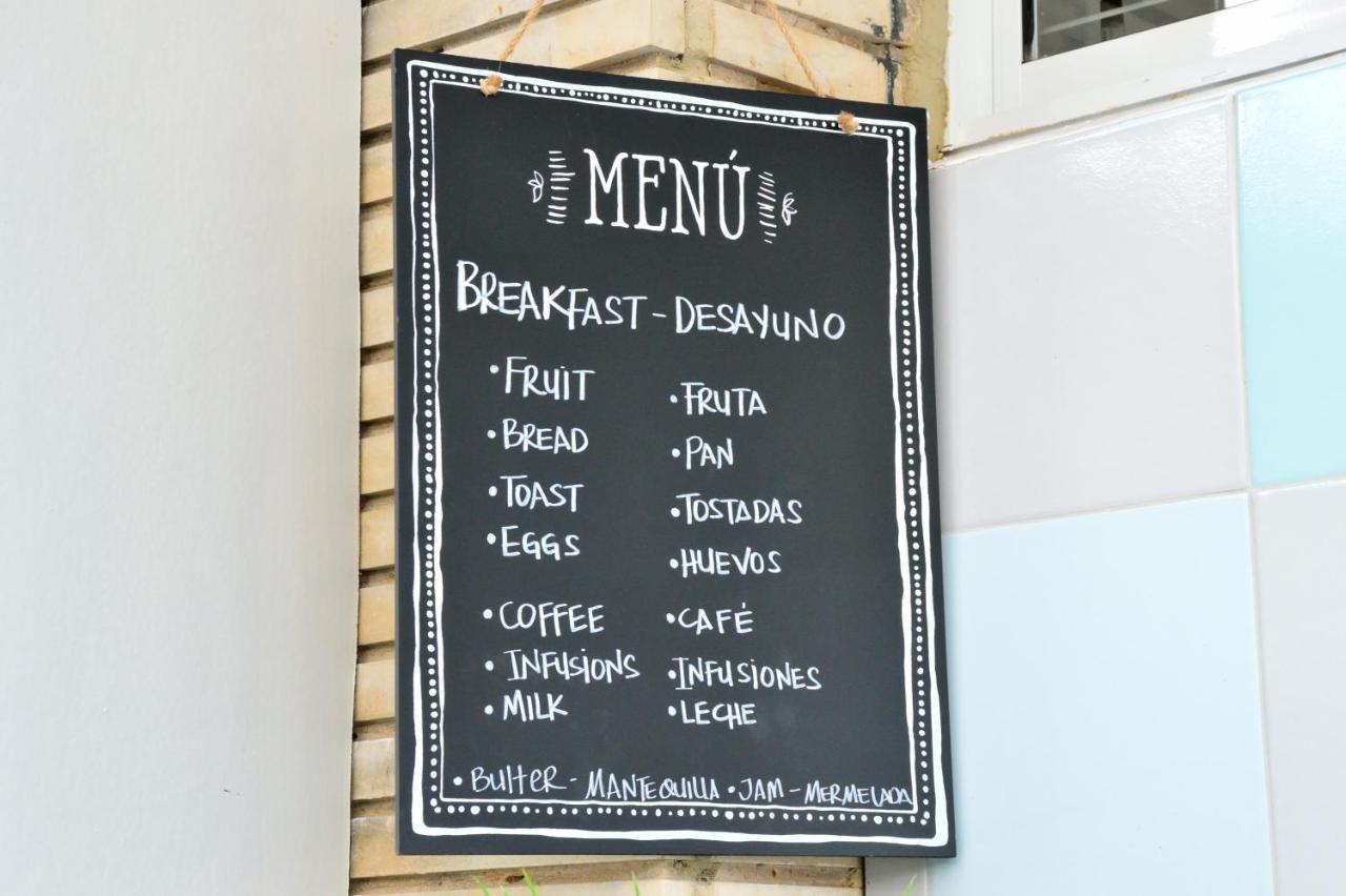 Mad Nomad Hostal