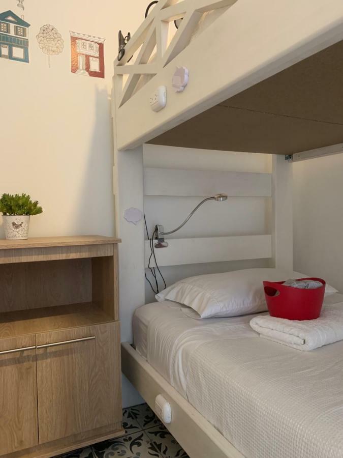 Hostal Mad Nomad
