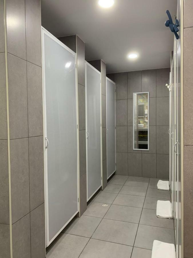 Hostal Mad Nomad *